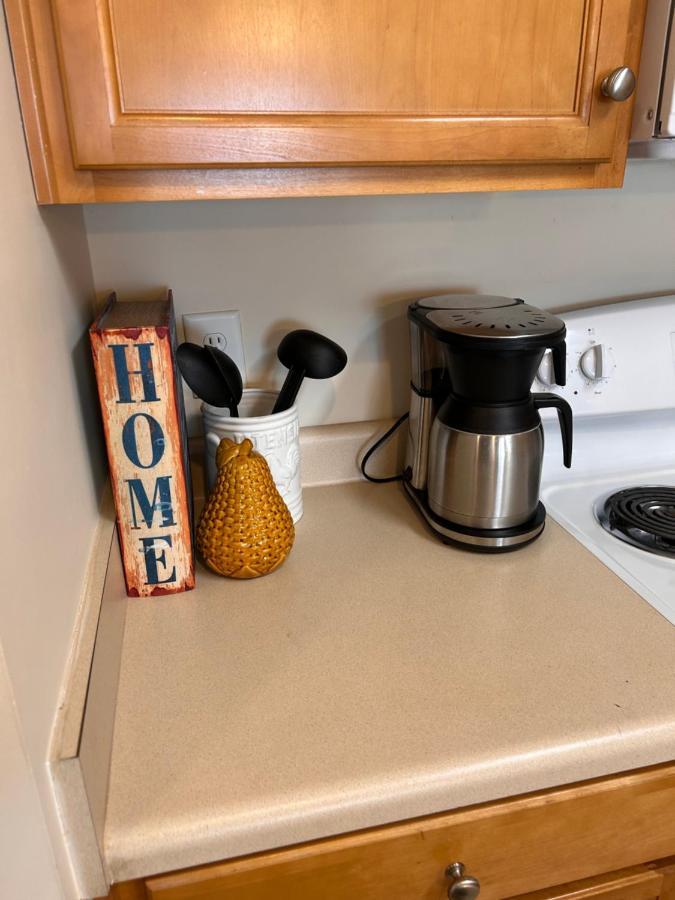 Cute And Cozy 5 Min From Carowinds Apartment Charlotte Ngoại thất bức ảnh